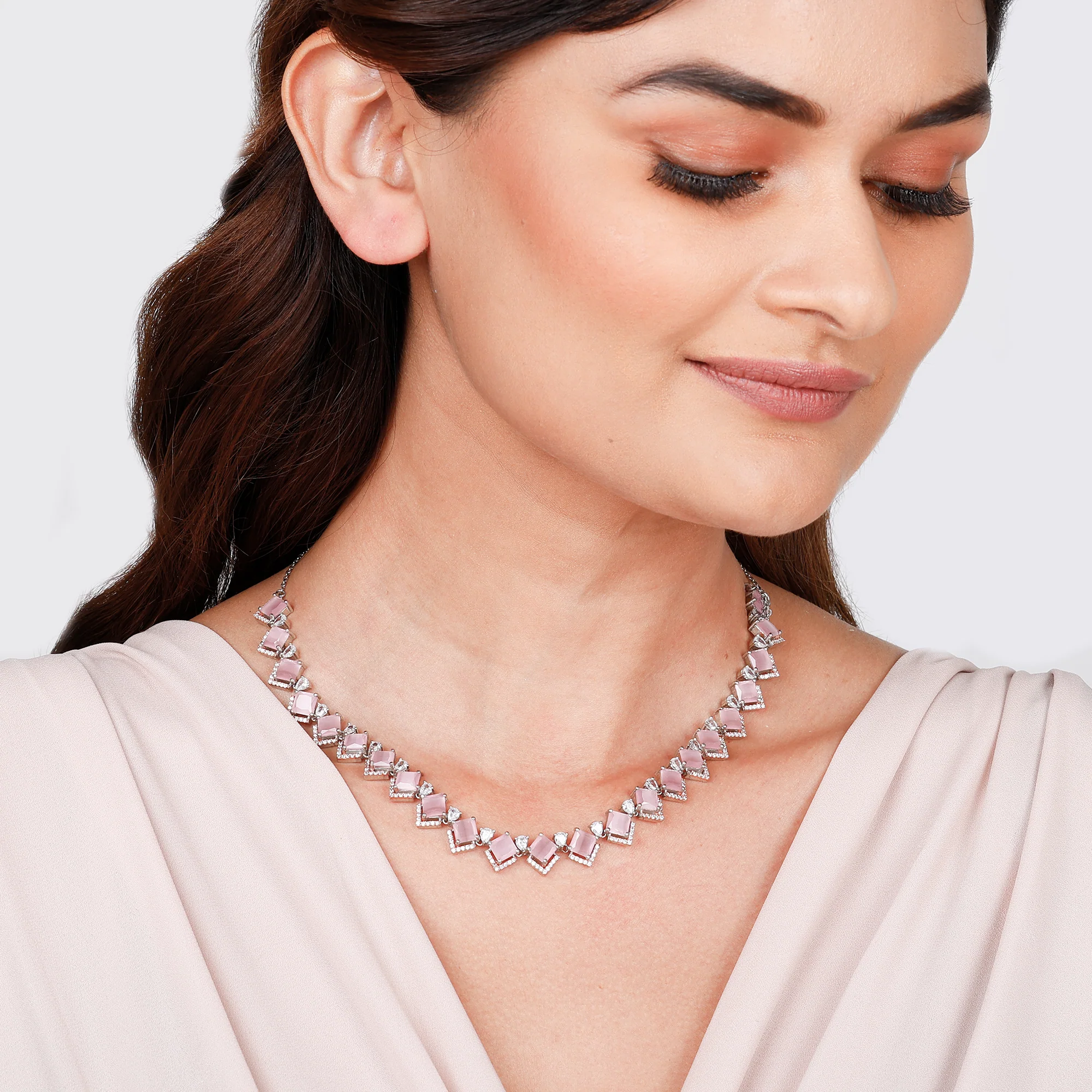 Anushka Sharma French Rose Necklace - Image 3