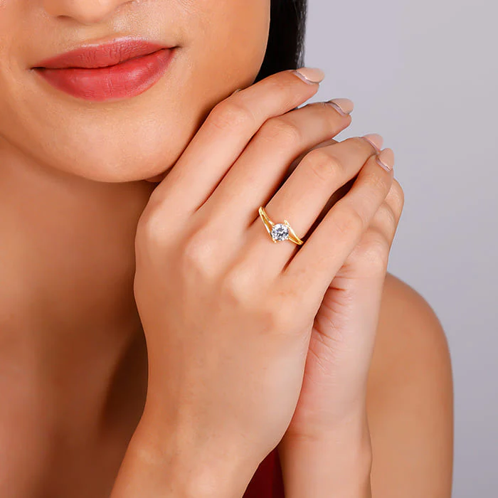Anushka Sharma Golden Gleam Dream Ring - Image 3