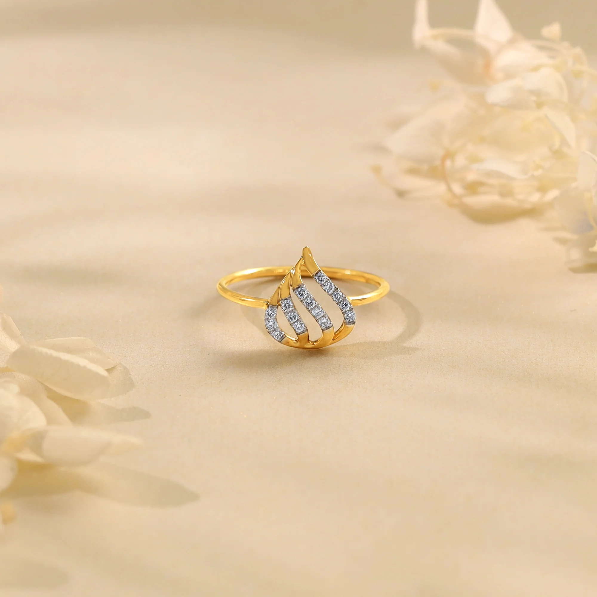 Gold Flame Lab Grown Diamond Ring - Image 2