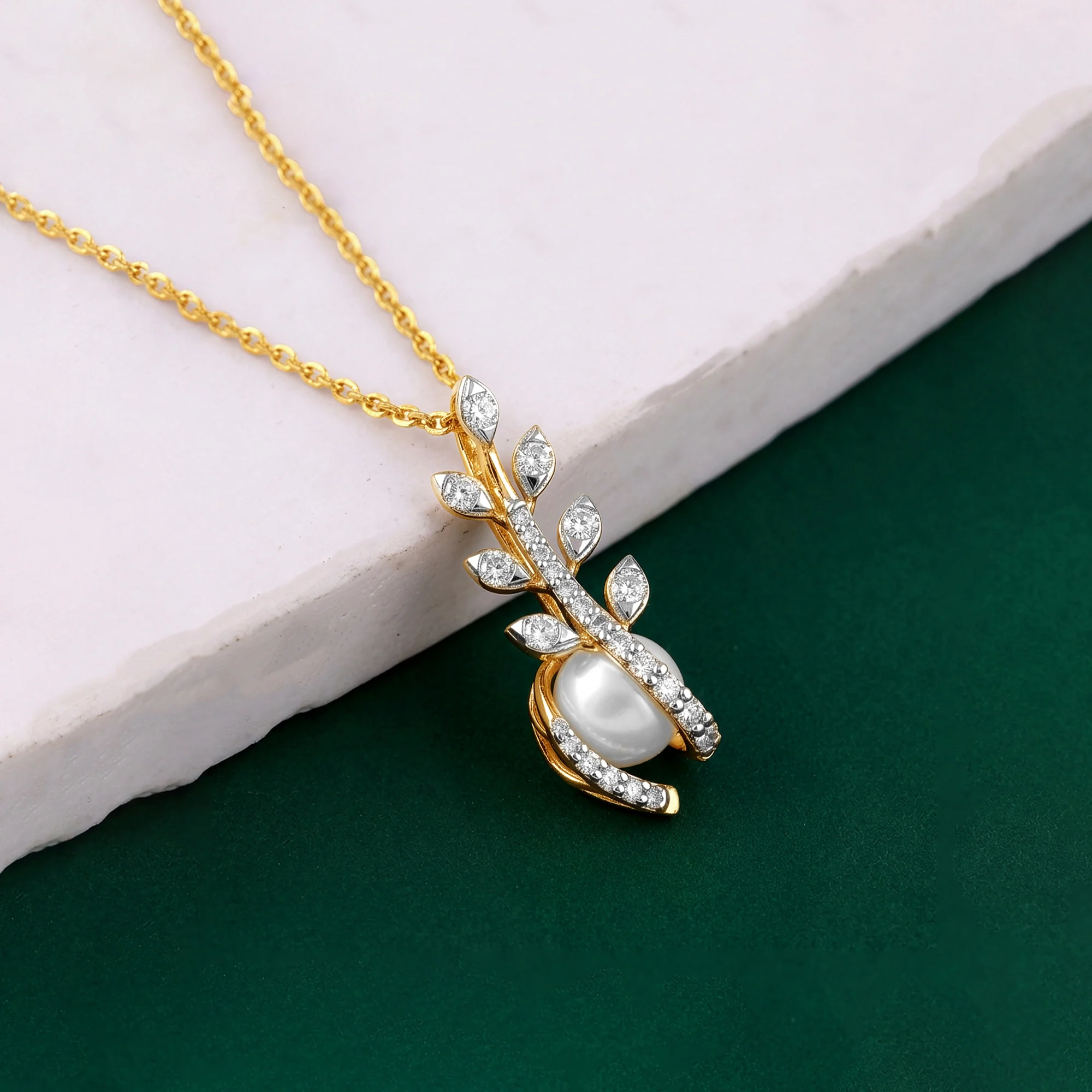 Gold Arohi Lab Grown Diamond Pendant - Image 2