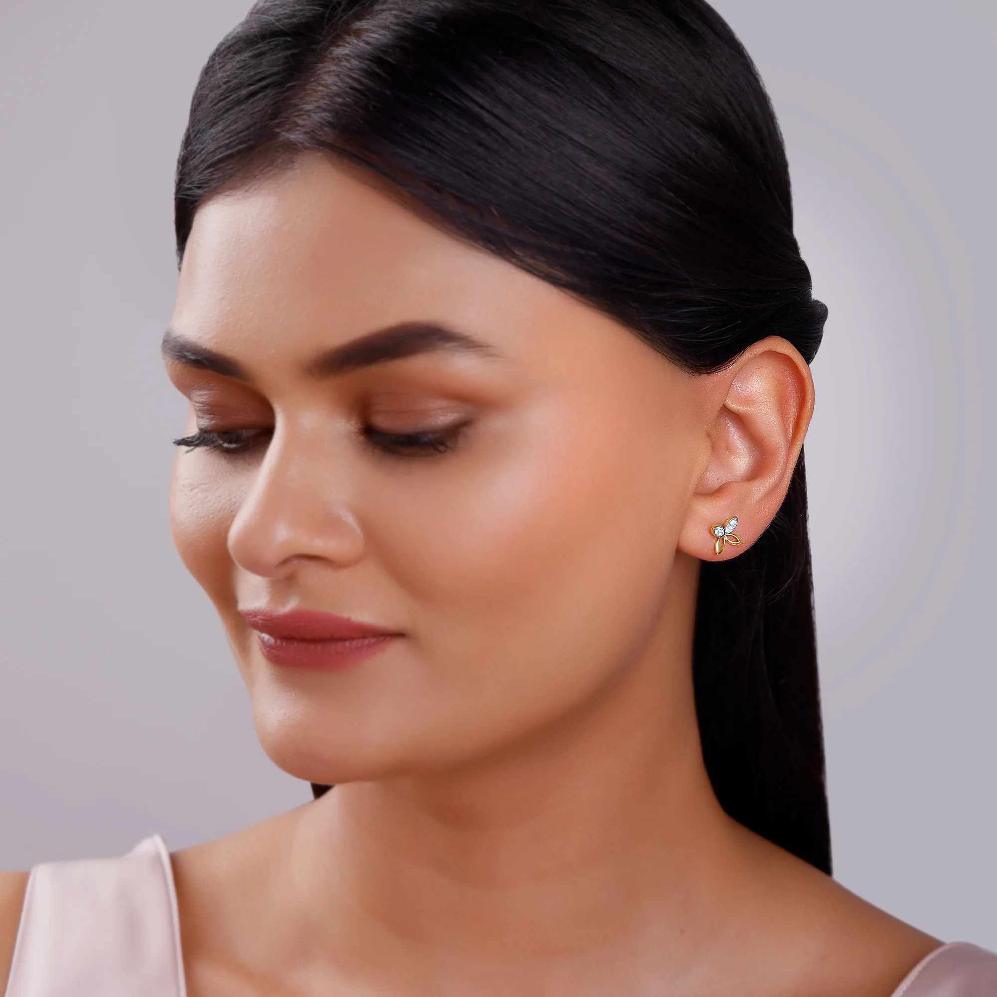 Gold Aurea Lab Grown Diamond Earrings - Image 3