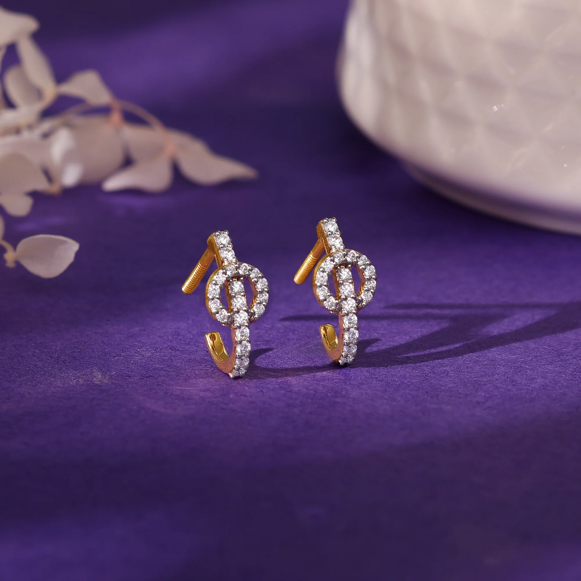 Gold Everglow Diamond Earring - Image 2