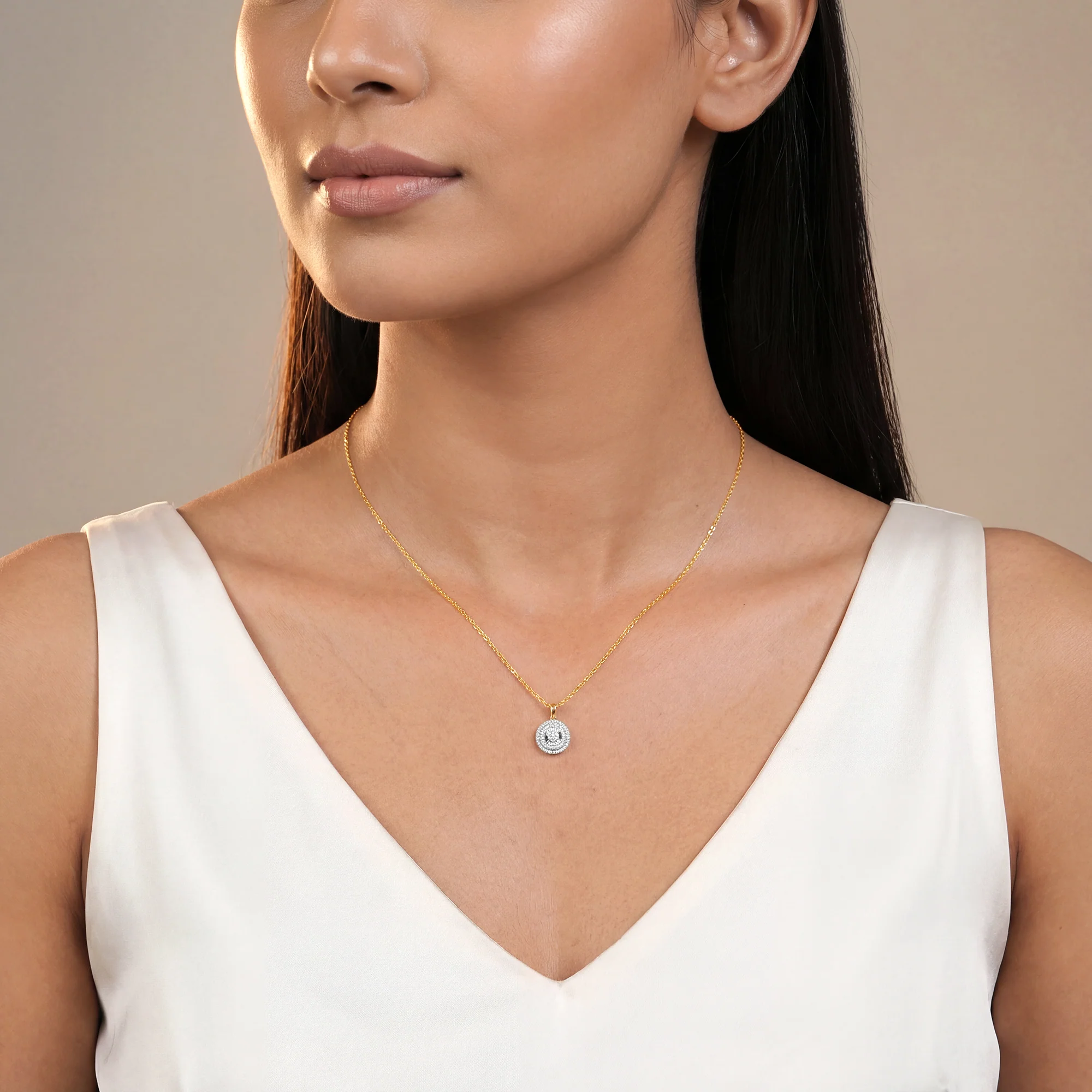 Gold Flora Gleam Lab Grown Diamond Pendant - Image 3
