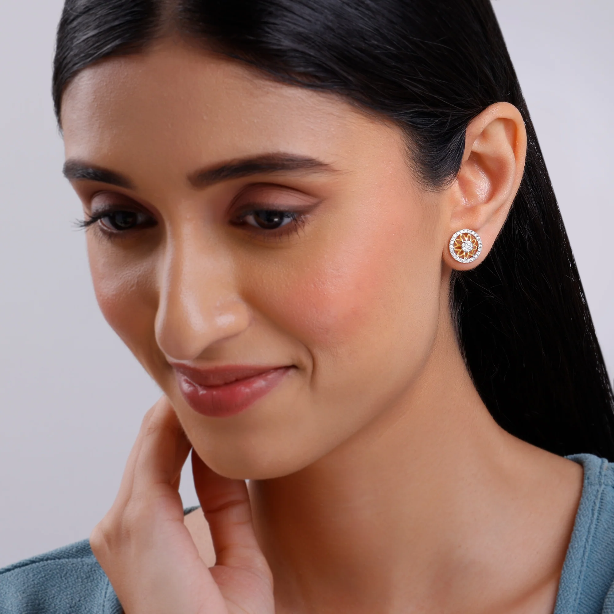 Gold Floral Fiona Lab Grown Diamond Earrings - Image 3