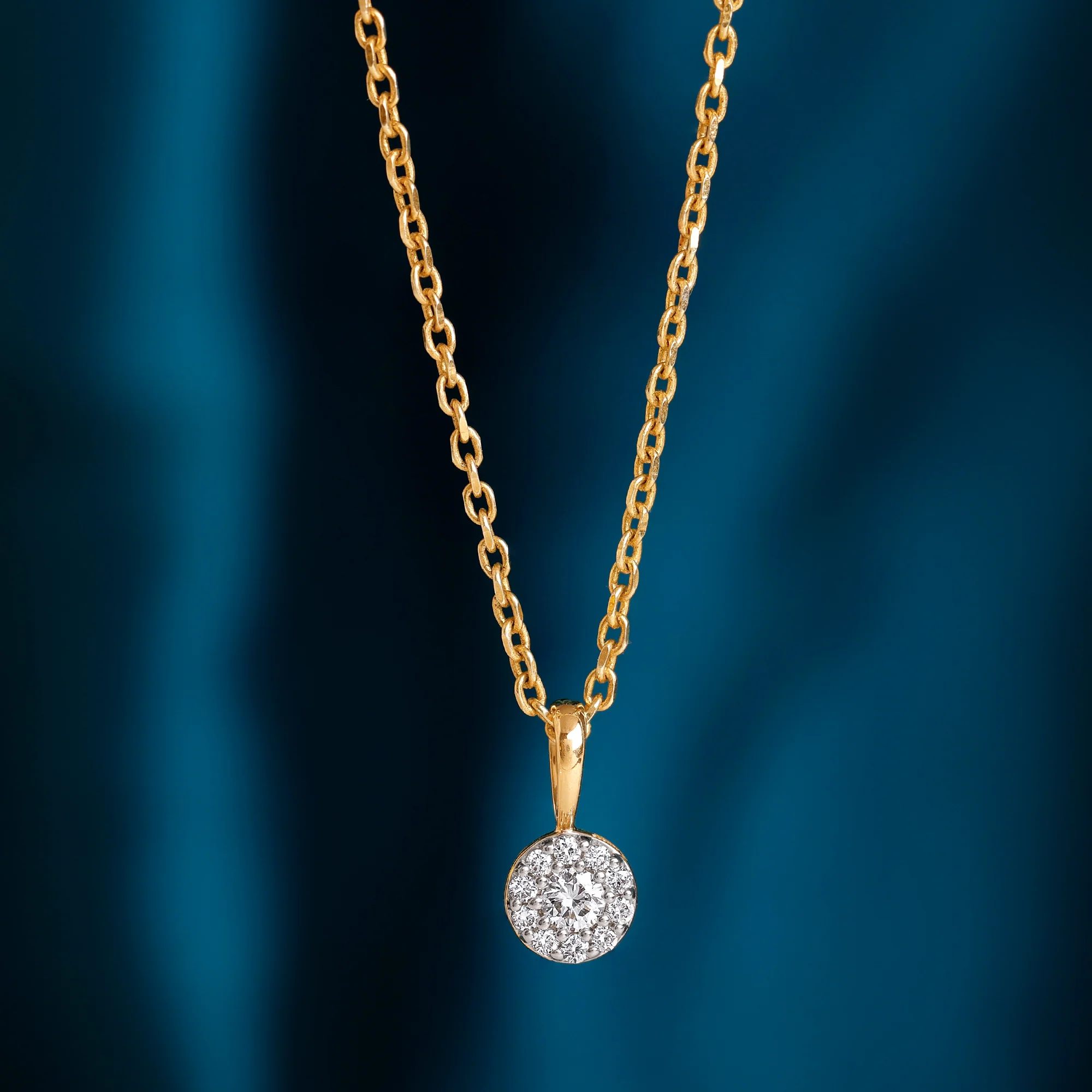 Gold Gorgeous Cluster Diamond Pendant - Image 2