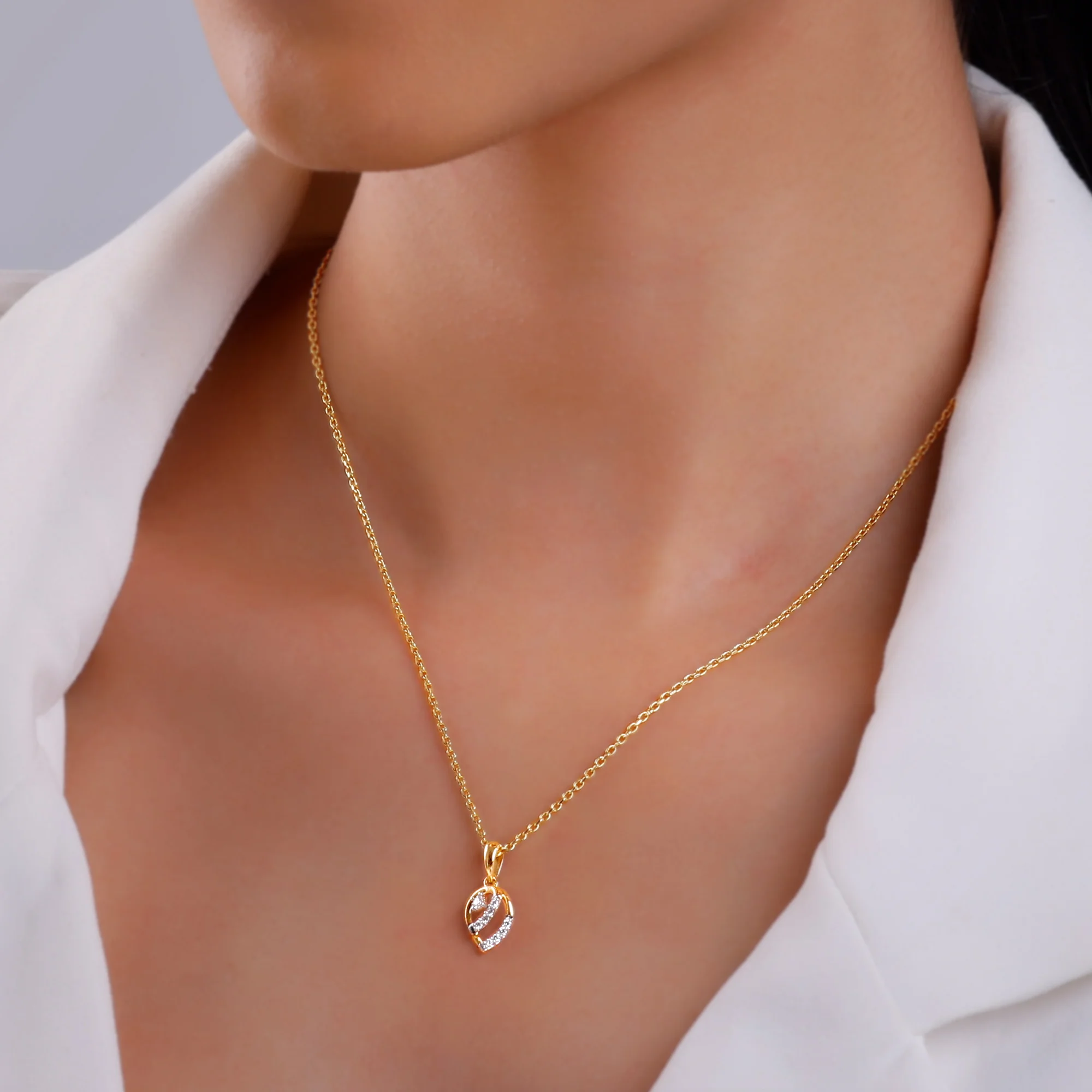 Gold Pearsome Diamond Pendant - Image 3