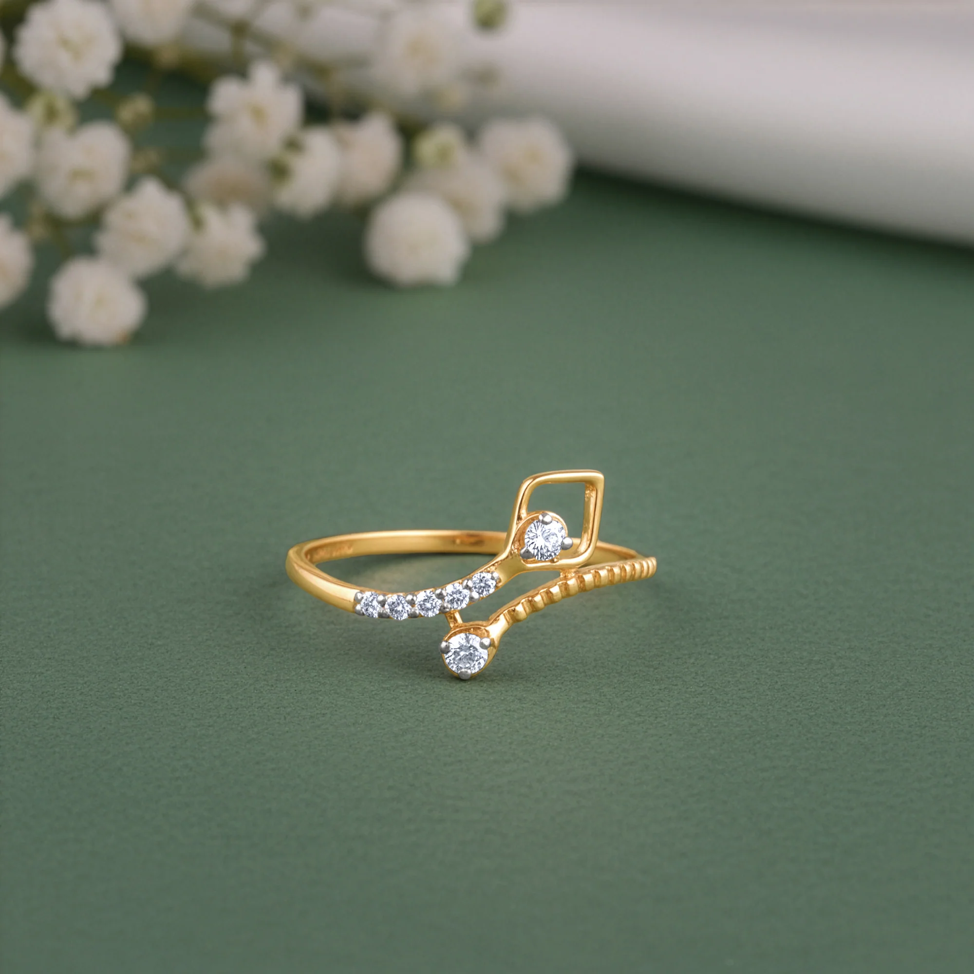 Gold Prism Aura Lab Grown Diamond Ring - Image 2