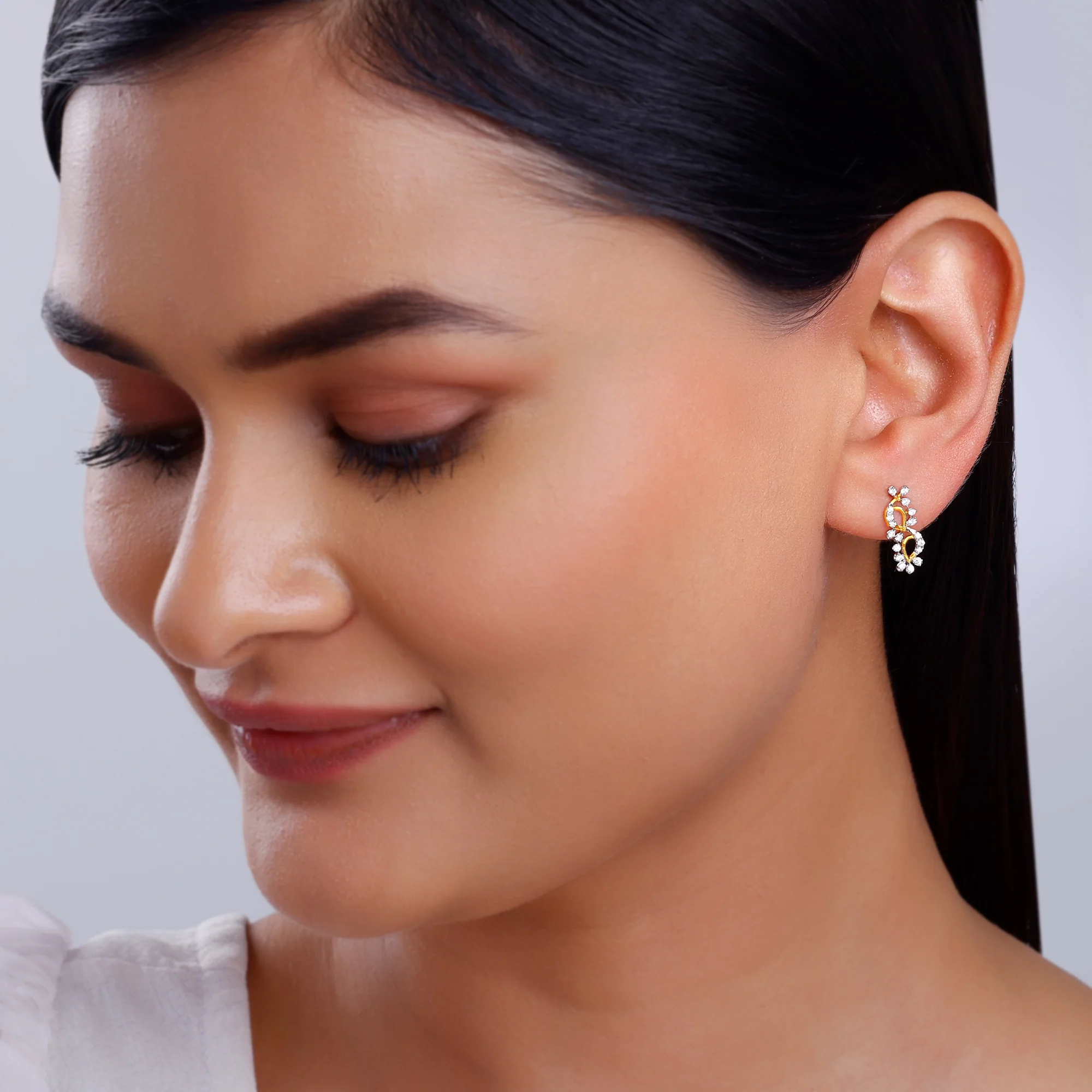 Gold Twinkling Twine Lab Grown Diamond Earrings - Image 3