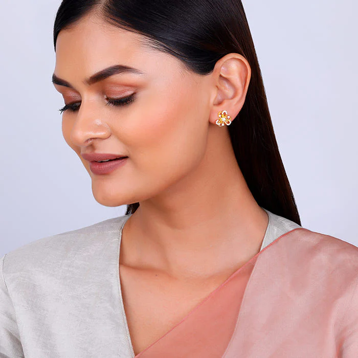 Golden Blóm Earrings - Image 3