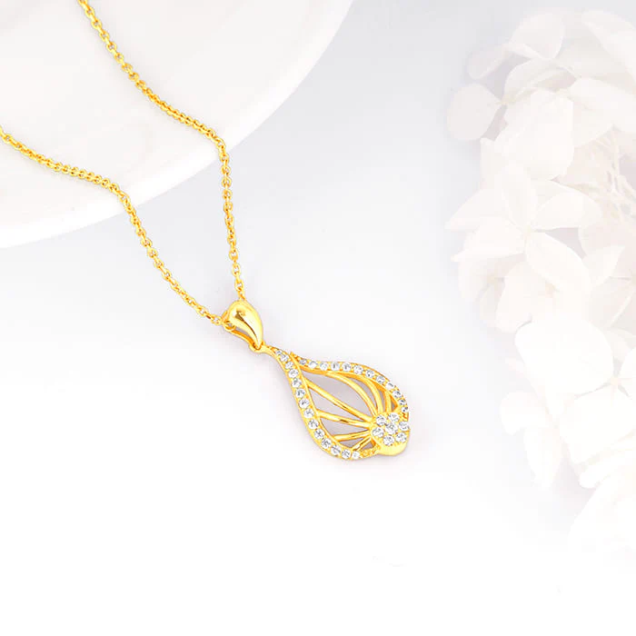 Golden Glint Pendant With Link Chain - Image 2