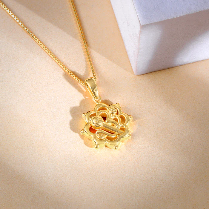 Golden Hanuman Gada Pendant With Box Chain - Image 2