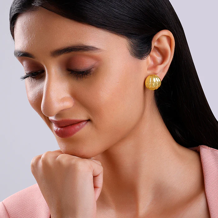 Golden Royal Reign Earrings - Image 3