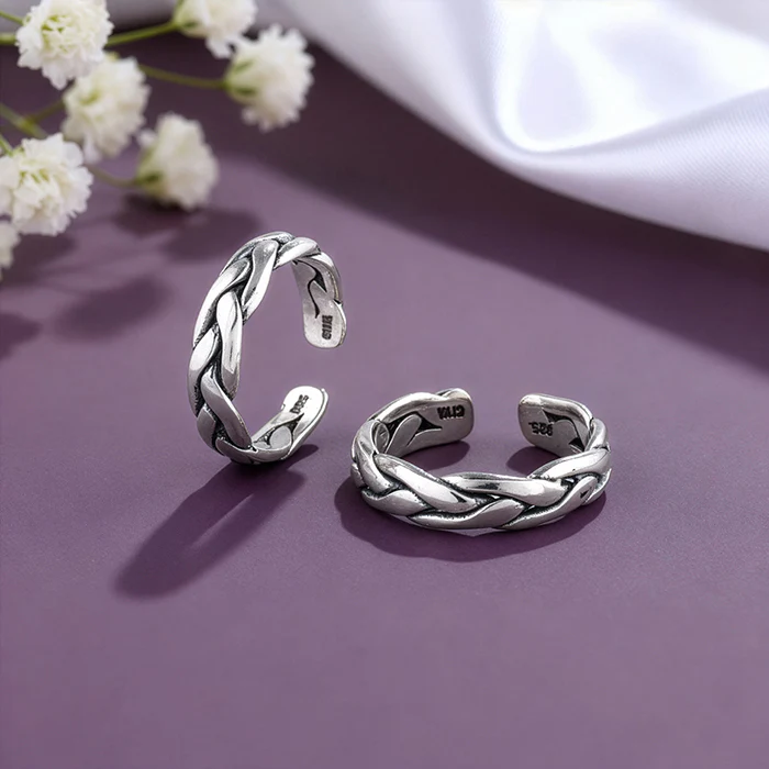 Oxidised Silver Aahana Toe Rings - Image 2