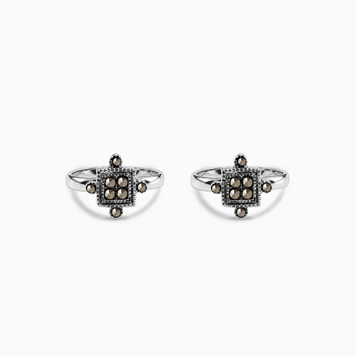 Oxidised Silver Chaturasra Toe Rings
