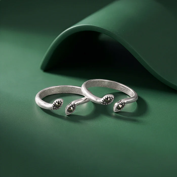 Oxidised Silver Inchara Toe Rings - Image 2