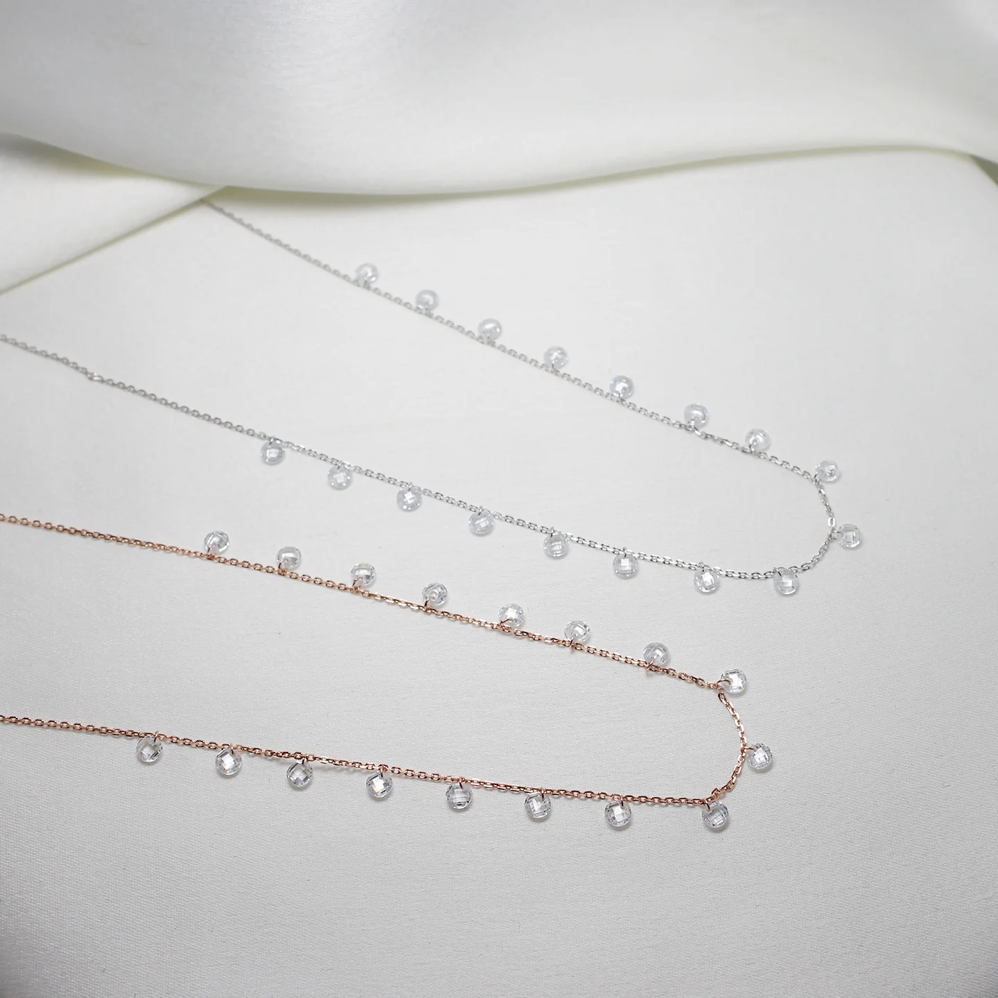 Silver and Rose Gold Regal Queen Duo - Image 4