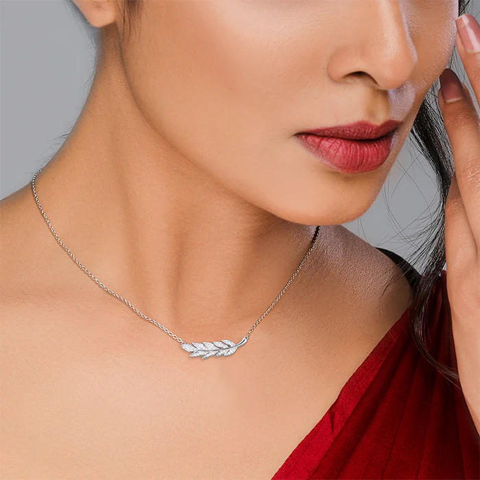 Silver Leafy Elegance Necklace - Image 2