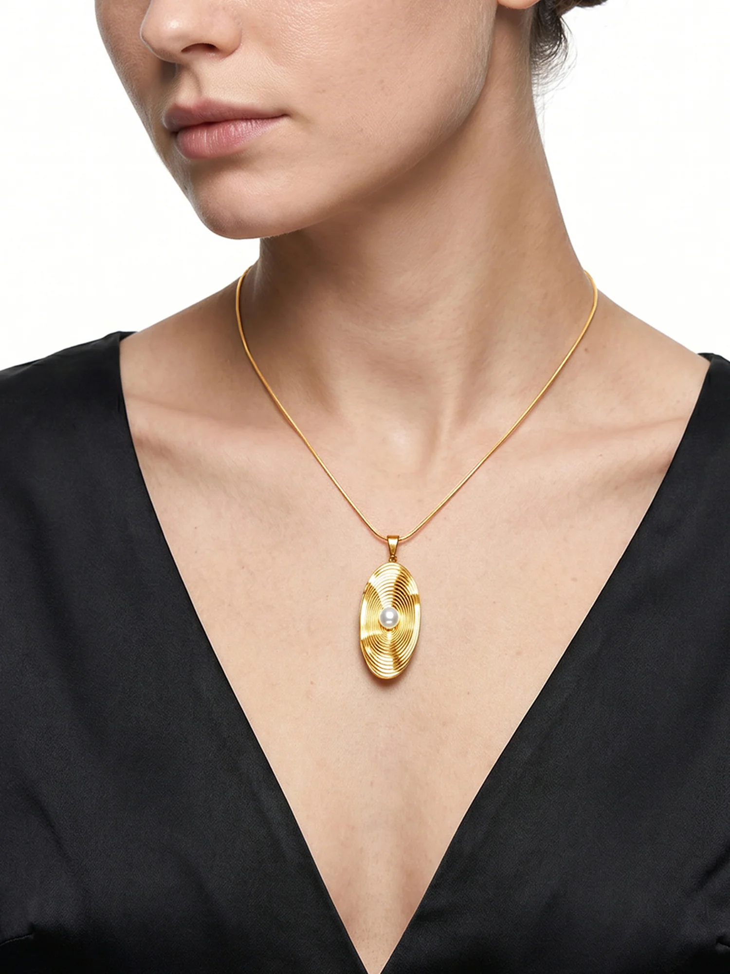 Secret Frame Gold Plated Pendant with Link Chain - Image 3