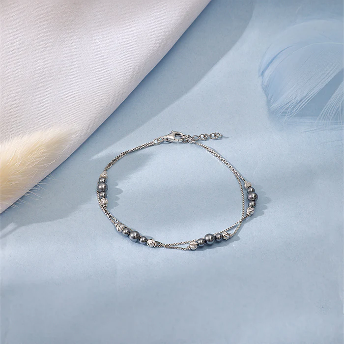 Silver Angelina Pearl Bracelet - Image 2