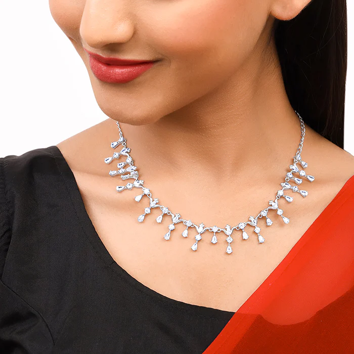 Silver Classic Beauty Necklace - Image 3