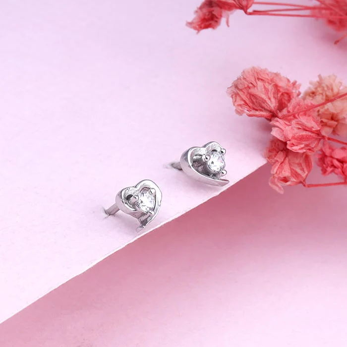 Silver Cute Heart Earrings - Image 2