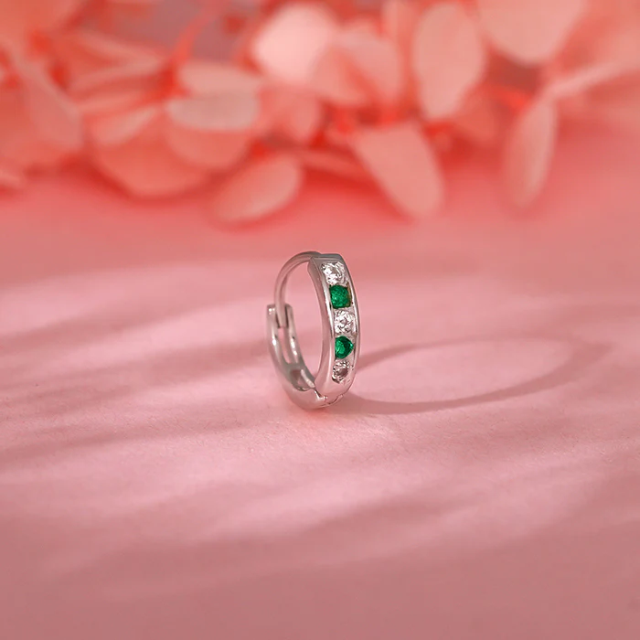 Silver Emerald Aura Nose Ring - Image 2
