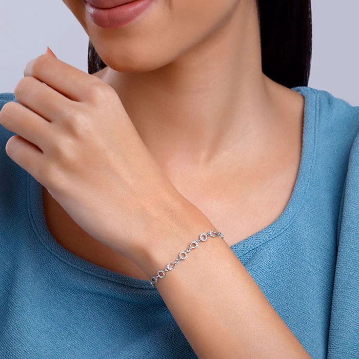 Silver Eternal Paisley Link Bracelet - Image 3
