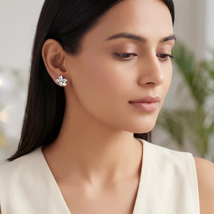 Silver Gleaming Floral Earrings - Image 3