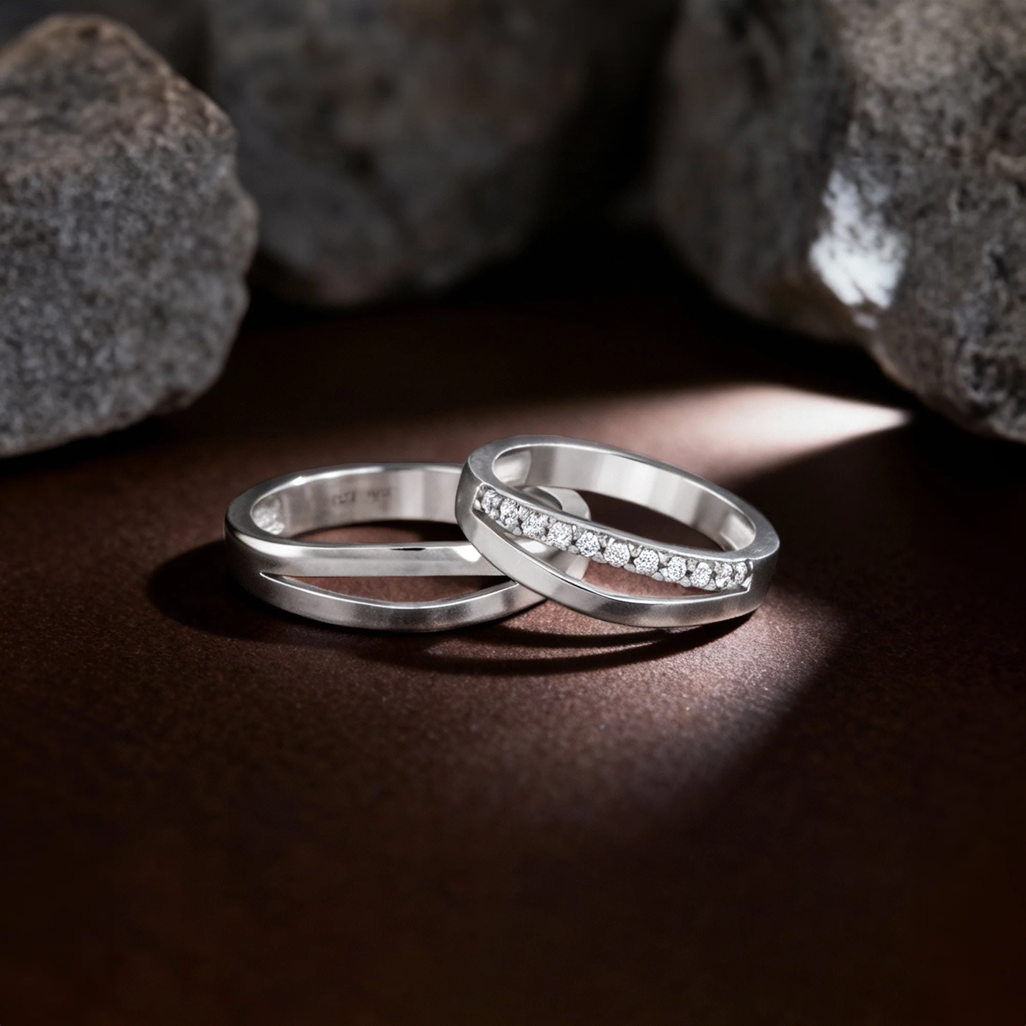 Silver LustreLoop Couple Rings - Image 2