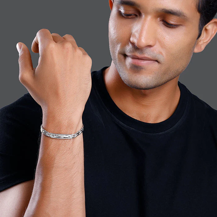 Silver Majestic Verge Bracelet For Him - Image 3