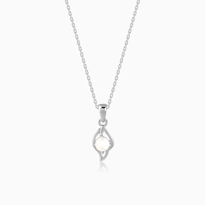 Pearl Drop Pendant