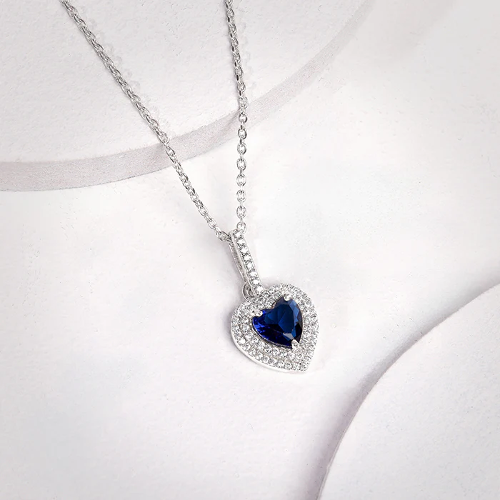 Silver Royal Heart Pendant With Link Chain - Image 2