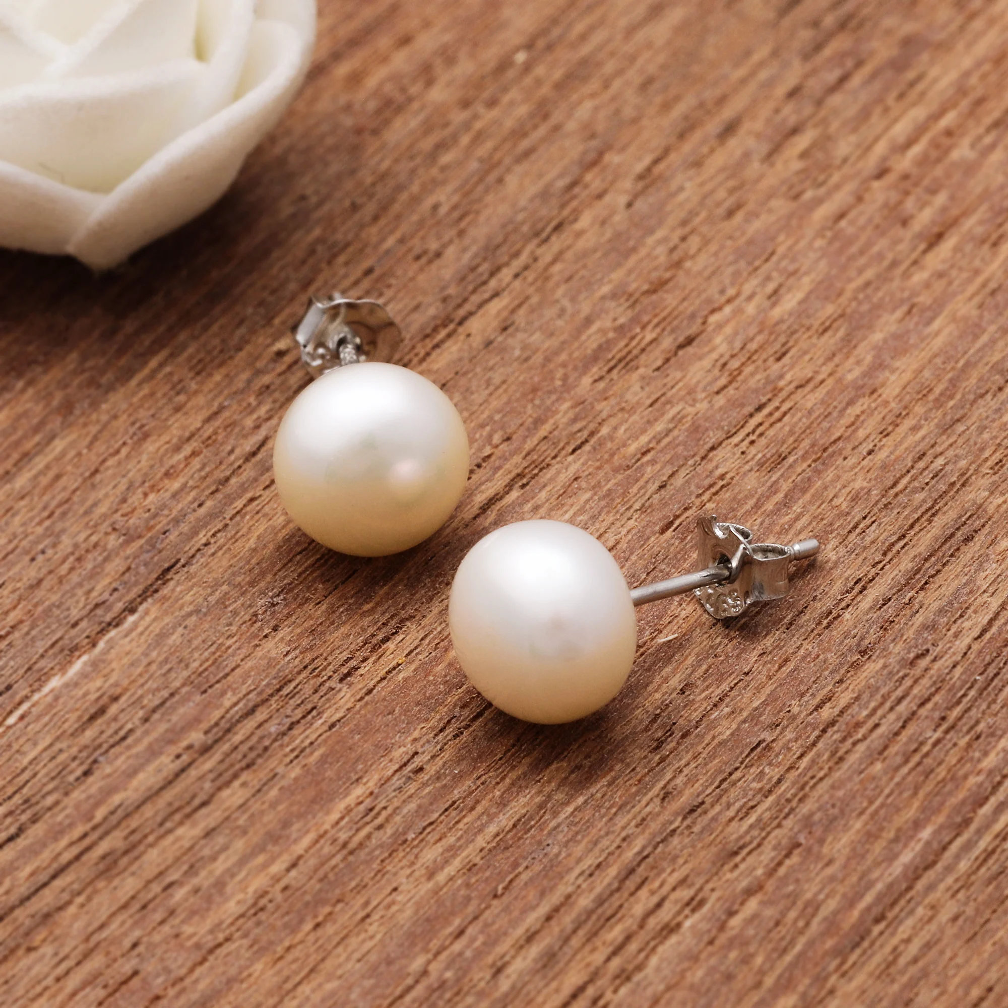 Silver Serene Pearl Set - Image 4