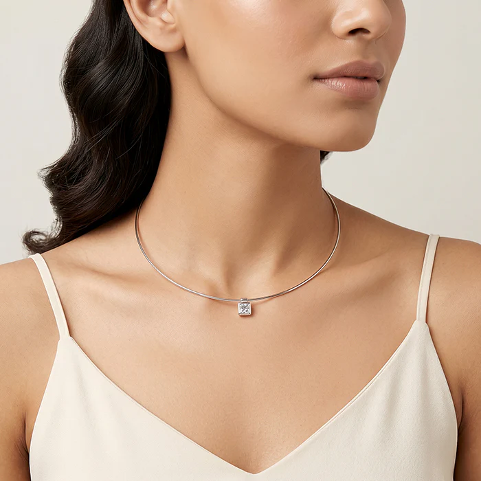 Silver Solitaire Hasli Necklace - Image 3