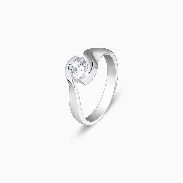 Silver Solitaire Twist Ring - Image 4