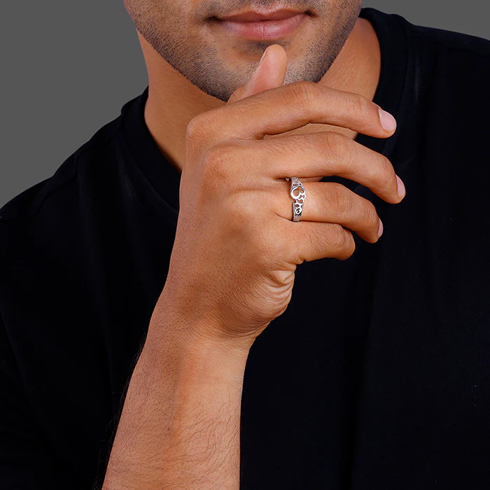Silver Style Icon Set For Him - Image 4