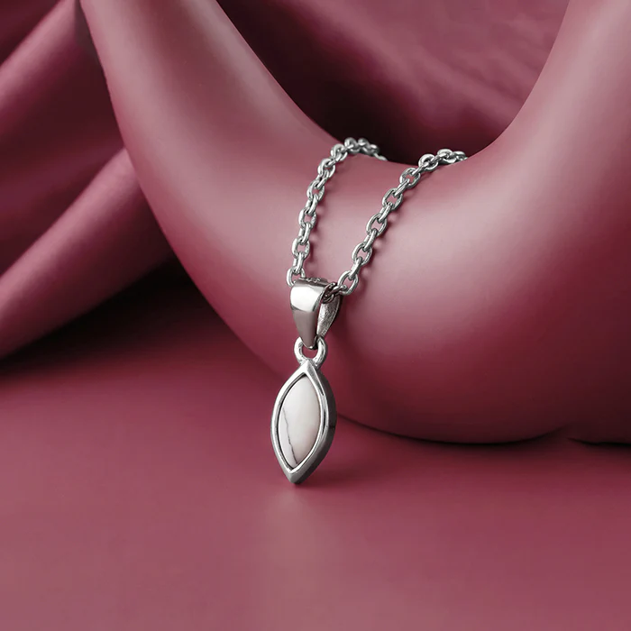 Silver White Howalite Pendant With Link Chain - Image 2
