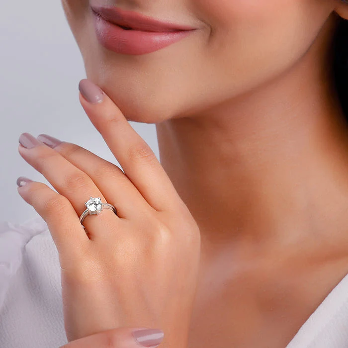 Silver Zircon Vintage Ring - Image 4